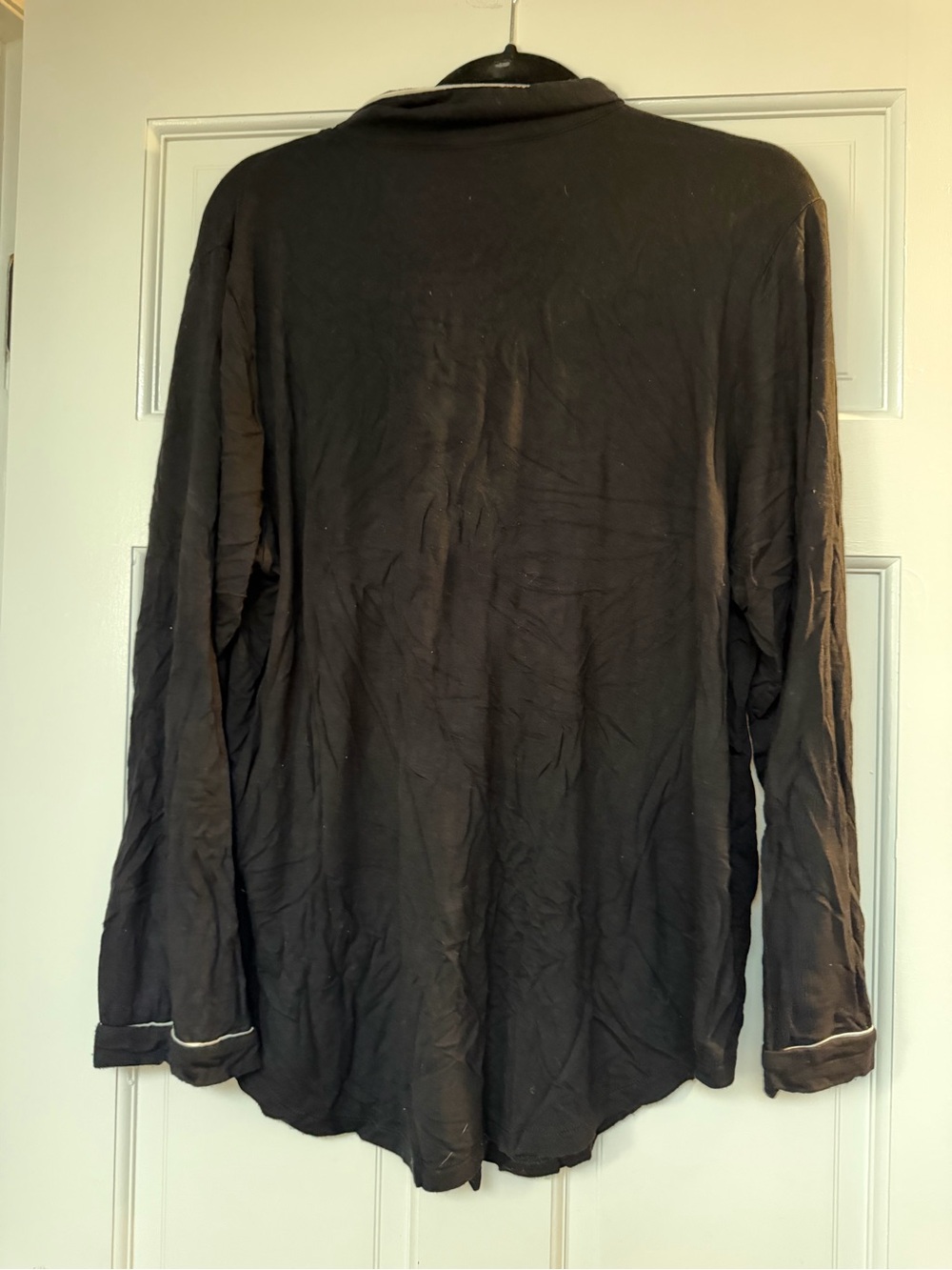 Old Navy Black Maternity Pajama Set with Contrast Piping - Picture 4 of 5